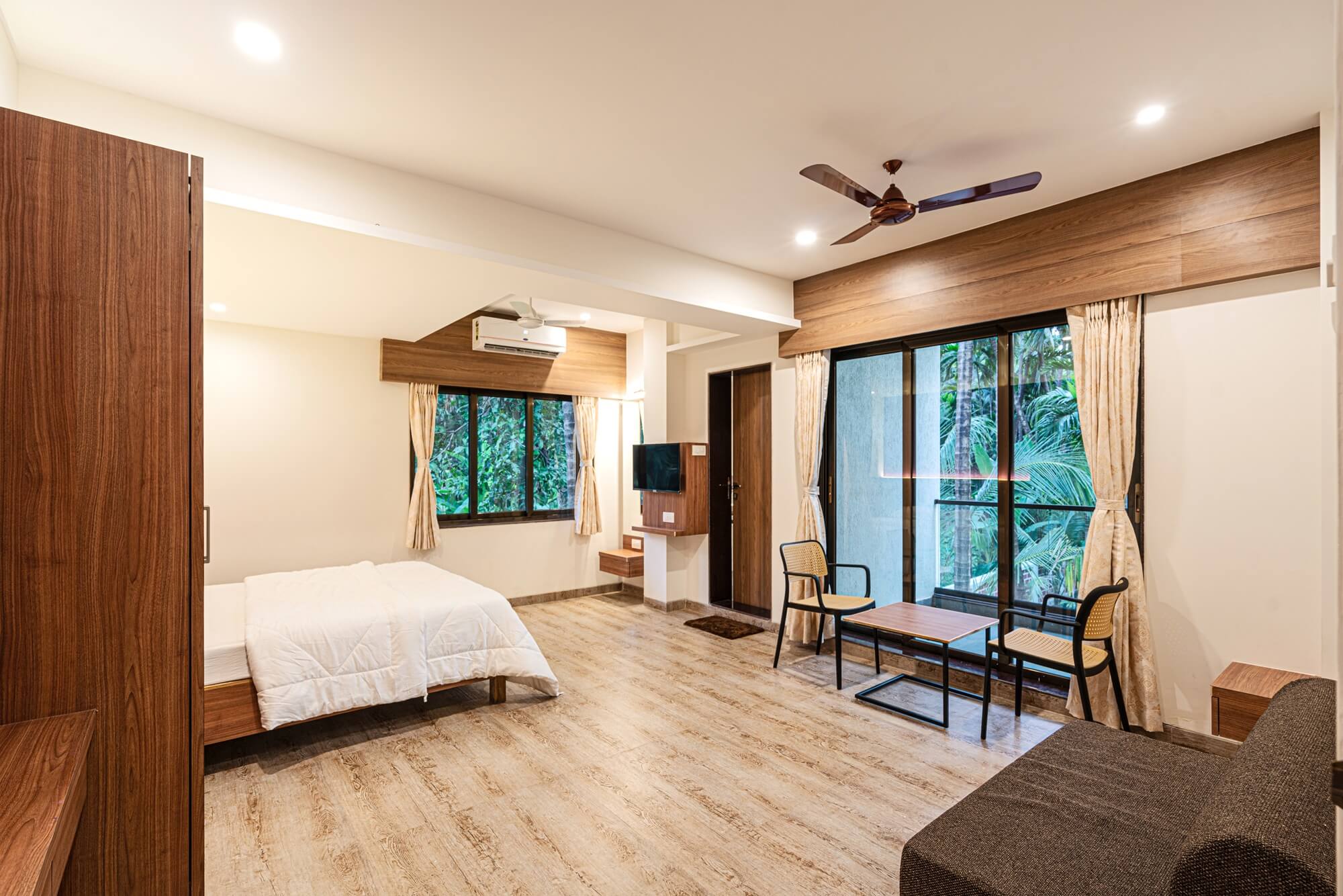 Room No 5 - DSC00944 (1)